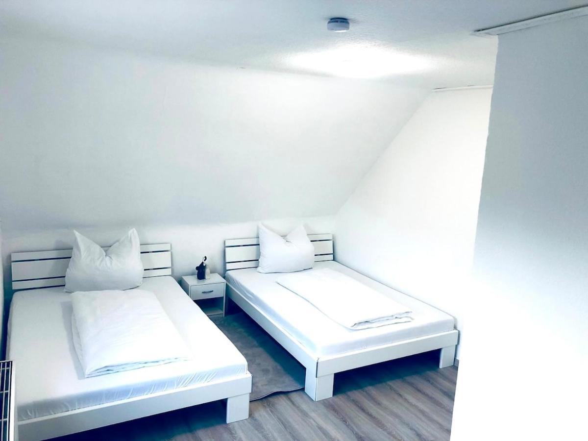 Wohnung Mit Neuem Bad Und Kueche Гельзенкирхен Экстерьер фото